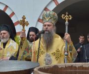 14.05.2014г. - Преполовение - Архиерейска св. Литургия , в храм 
