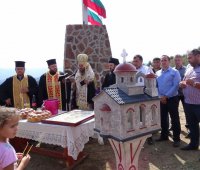 07.09.2019 г. - Освещаване на 15-метров кръст над град Ветрен.